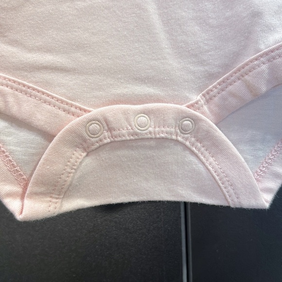 Carhartt Long Sleeve Homegrown,ruffle cap sleeve bodysuit/snap onesie,logo,fall - Picture 3 of 7